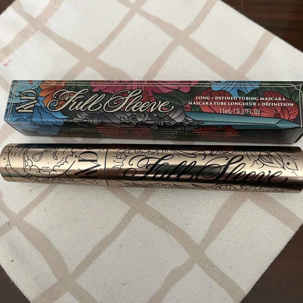 KVD Full Sleeve Black Mascara